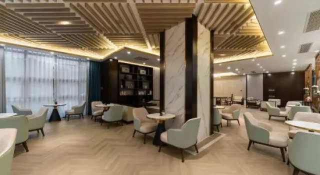 Tonglu Daqishan Road Ganghui GINLAN JIA Grand Hotel, Buchen Sie Hotel Hotels in Tonglu mit Parkplatz, Parkplätze