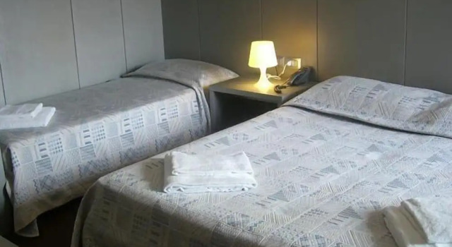 Трёхместный номер Standard с балконом Hotel Europa
