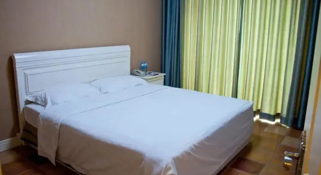 Shenyang Ramada Hotel And Stes, Book Hotel Shenhe 