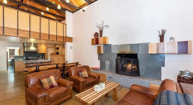 061 - Boulder Bay Retreat