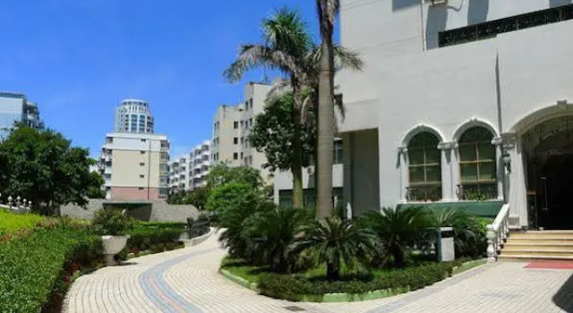 Beihai Holiday Xinganxian Apartment Railway Station Branch, Book Lejlighed Hoteller i Beihai med pool, Swimmingpool