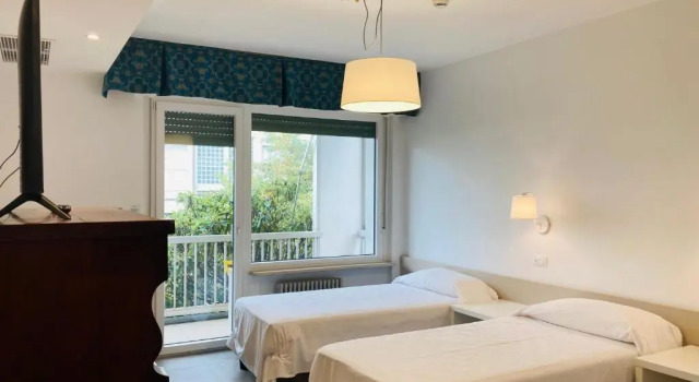 Трёхместный номер Hotel Ghironi