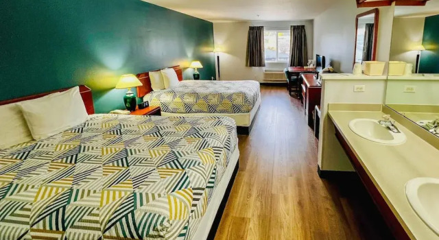 Четырёхместный люкс Standard Studio 6 Suites Portland OR I-5 OHSU