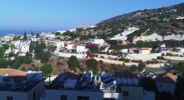 Студия с балконом Peyia Pearl Suites