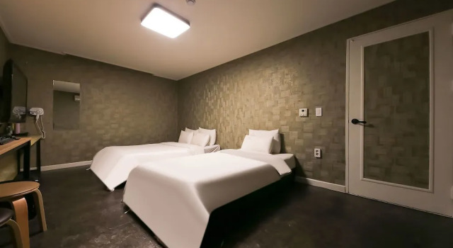 Suite Hotel BOBOS