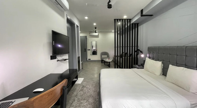 Двухместные апартаменты Superior с балконом BedChambers Serviced Apartments, MG ROAD