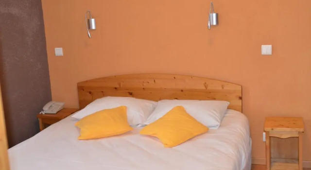Hôtel Au Fil de L'Eau, Rezervasyon Otel Seyssel Bugey