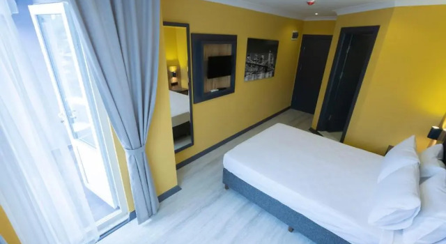 Standardowy dwuosobowy pokój z widokiem na morze Roy Otel Akçay