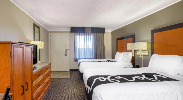 Четырёхместный номер Standard La Quinta Inn by Wyndham Tucson East