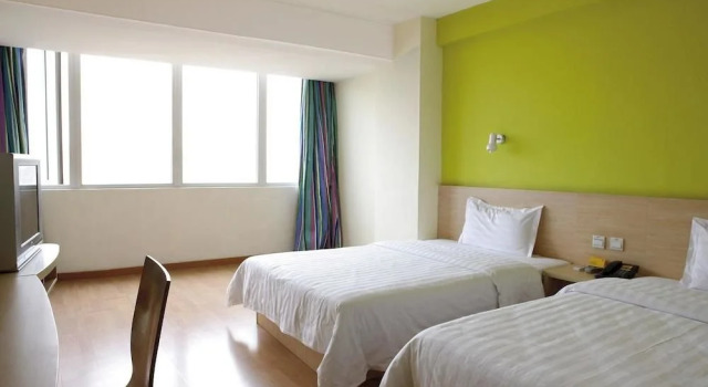 7 Days Inn (Jining Railway Station), Забронировать Отель Цзинин Шаньдун