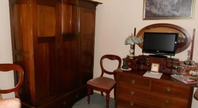 Lindsay House Guest House, Забронировать Отель Армидейл New England NSW, рядом с Центр культуры аборигенов