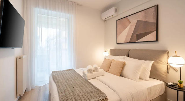 Апартаменты с балконом Chic and Lavish Apartment in Athens
