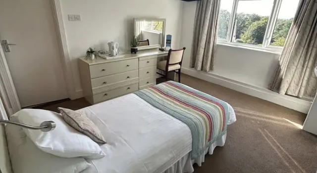 Одноместный номер Standard с видом на бассейн Westhill Country Hotel