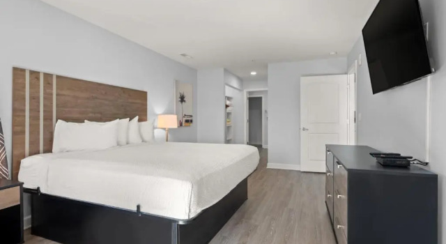 Апартаменты Ocean Escape Condos