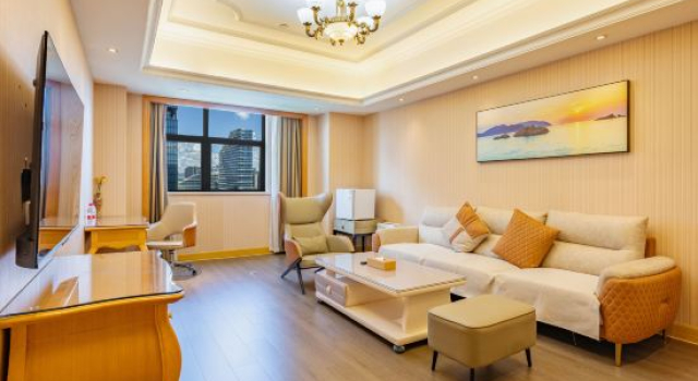 Люкс Business Vienna International Hotel
