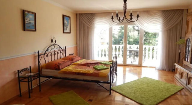 Апартаменты с балконом Georgina Apartman