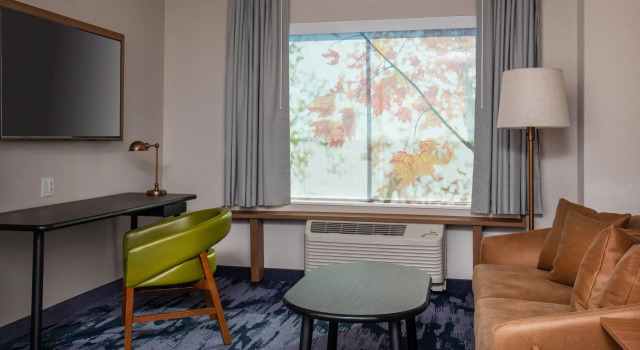 Четырёхместный номер Standard Fairfield Inn & Suites by Marriott McPherson