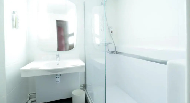 Двухместный номер Standard ibis Rouen Centre Champ de Mars