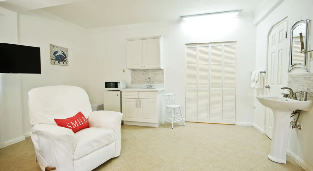 Cattleya's Blue Suite, Prenota Hotel Kingston Giamaica