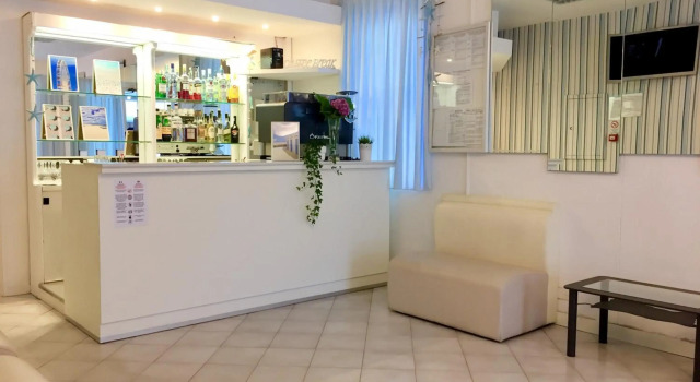 Hotel Kelly, Забронировать Отель Отели Маребелло с парковкой, Парковка