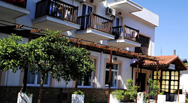 Anthousa Hotel