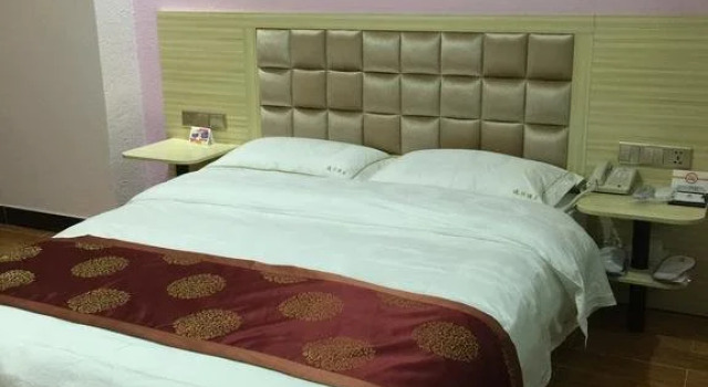 Super 8 by Wyndham Jiuquan Jinta Bus Station Jiu Hang Lu, Book Hotel Jiuquan Gansu