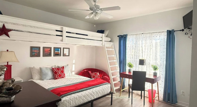 Charming Gulf Shores Retreat 3 Bedroom House With Private Entrance