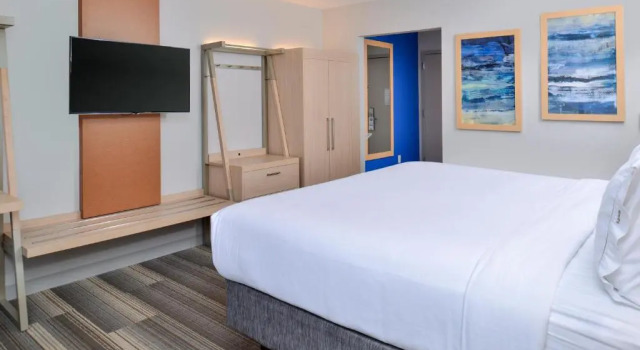Номер Standard Holiday Inn Express & Suites - Southgate - Detroit Area by IHG