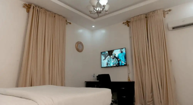 Номер Executive PoshLux Executive Hotel