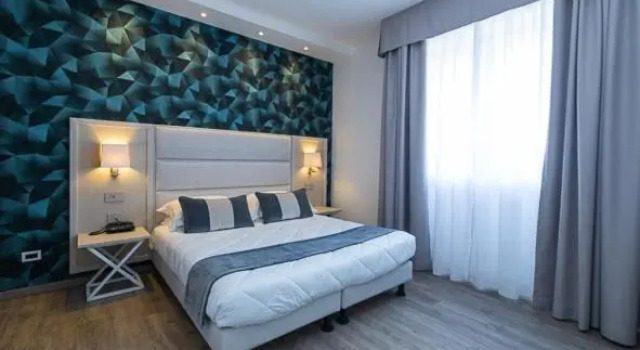 Полулюкс Hotel Rombino