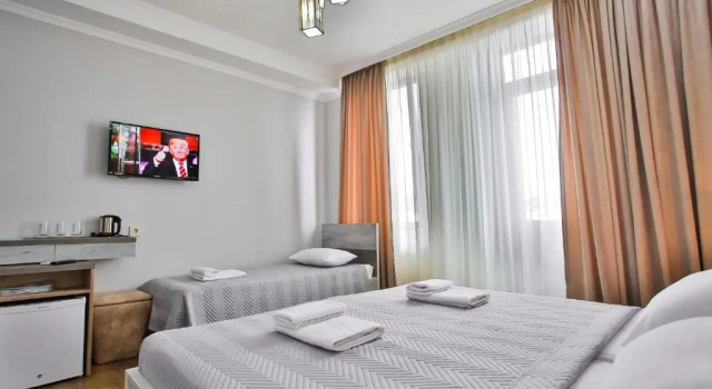 Трёхместный номер Classic Hotel Terrace Kutaisi