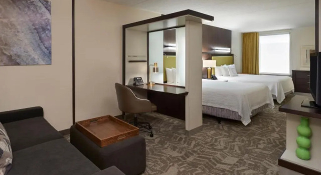 Четырёхместный люкс SpringHill Suites by Marriott Toronto Vaughan