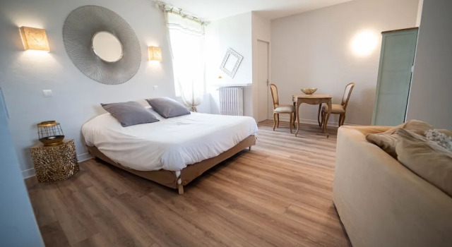 Domaine St Ferreol, Book Hotel Hotels in Gerde with Parking, Parking