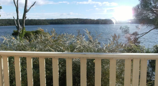 Коттедж Regatta Point Holiday Park