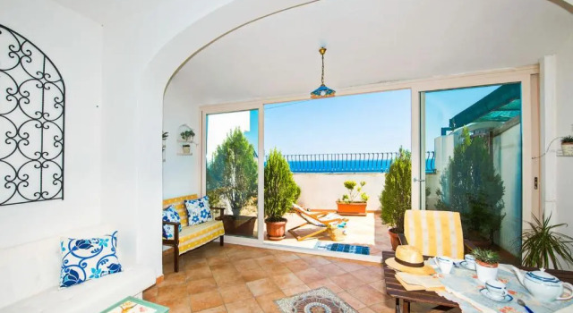 Апартаменты Loft at 200mt from the beach-park inside-sea view