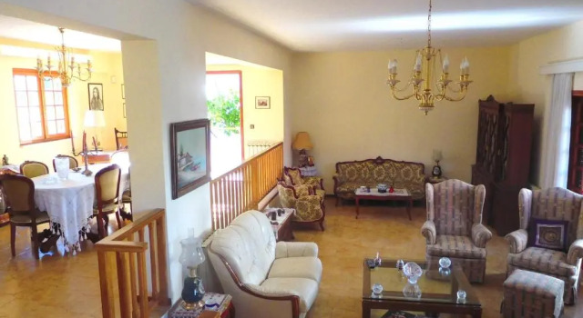 Вилла Kavouri beach house just 6 minutes walk to Kavouri beach