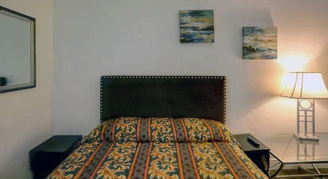 Номер Standard Beach and Town Motel
