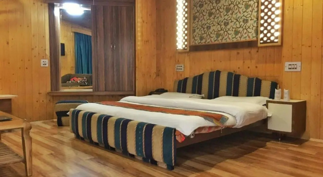 Двухместный номер Deluxe Walisons Hotel