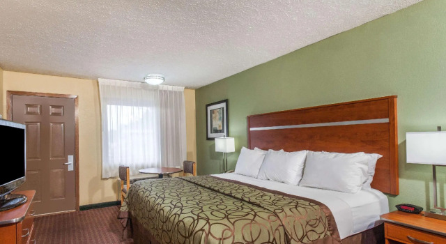 Двухместный номер Standard Baymont by Wyndham Pigeon Forge near Island Drive