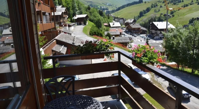 Apt La Loria - ARAVIS Holidays, Prenota Hotel Hotel a Alvernia con parcheggio, Parcheggio