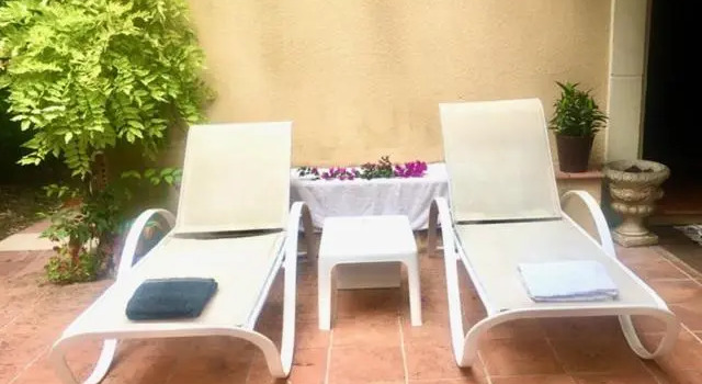 Sérénity Chambre d'hôte au calme Des Maîtres Tibétains y ont sejourné 15 mn des plages, Rezervasyon Otel Sophia Antipolis havuzlu oteller, Yüzme Havuzu