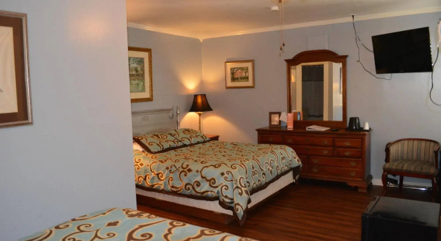 Hotel Villa Convento, Забронировать Отель Отели Нового Орлеана с парковкой, рядом с Armstrong Park, Парковка