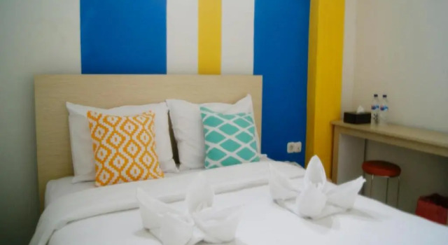 LEOS Hotel, Book Hotel Hotels in Sulawesi with Parking, Parking