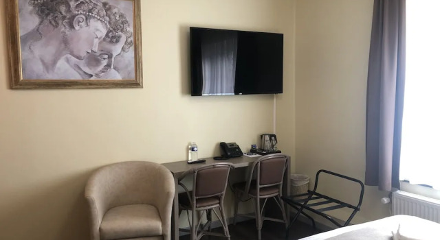 Hotel des Postes, Забронировать Отель Отели Уффализ с завтраком, Завтраки