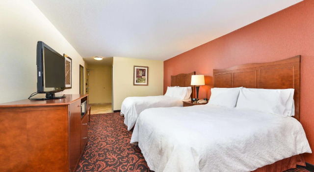 Четырёхместный номер Standard Hampton Inn Yorkville