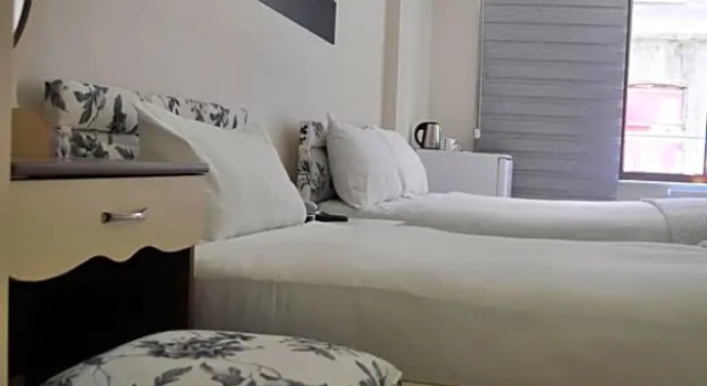 Четырёхместный номер Standard Net House Hotel