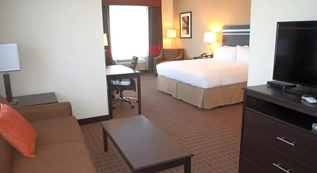 Двухместный люкс c 1 комнатой Holiday Inn Express & Suites Golden by IHG