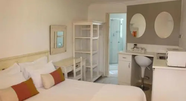 Golden Key Guesthouse, Buchen Sie Hotel Vredenburg Westkap