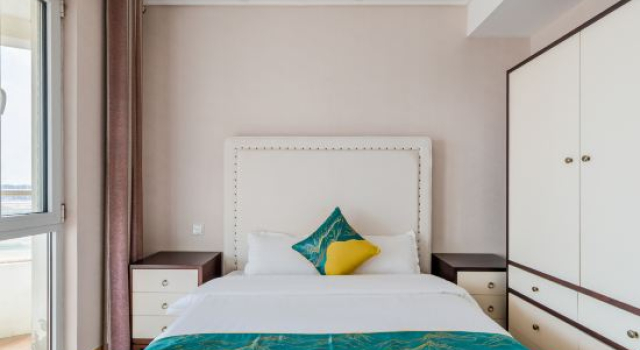Люкс с 2 комнатами с видом на море East Dai Hehai Tianyi Apartment