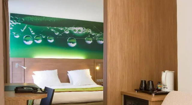 Полулюкс Mercure Quimper Centre